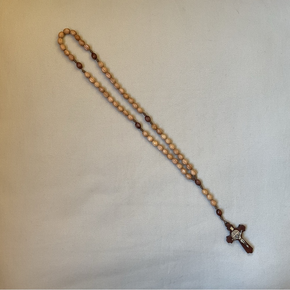 Rosary Medugorje Catholic Wooden Beads - Picture 1 of 4